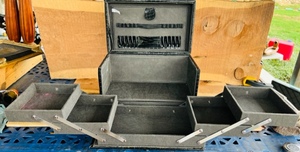 lot 185 image: Multi-Purpose Carrying Case- Art Supplies Jewelry Makeup - Etc. &nbsp12x7x8&nbsp