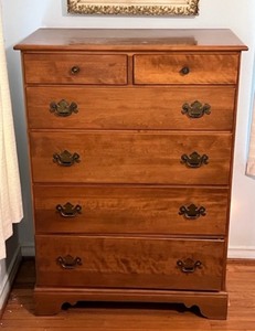lot 244 image: Vintage Solid Wood Ethan Allen Chest of Drawers(Goes with 243)