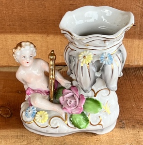 lot 258 image: 5in. Vintage UCAGCO China Cherub on Boot- Left Side- Scarce