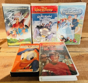 lot 281 image: Five Classic Disney VHS Tapes