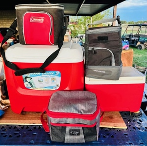 lot 310 image: Five Personal Coolers- Igloo Island Breeze 3 28 QuartIgloo Island BreezeColemanArtic Zone Outdoors By Design