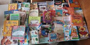 lot 30 image: LOT OF CHILDREN BOOKS AS SHOWN.