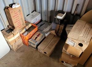 lot 98 image: LOT OF CERAMIC TILE IN ASSORTED SIZES, COLORS AS SHOWN.