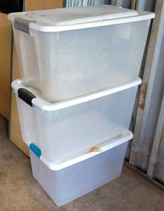 lot 119 image: LOT OF 3 PLASTIC STORAGE CONTAINERS AS SHOWN. (SOLD 3 X THE MONEY)