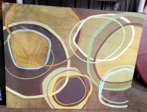 lot 128 image: LARGE WALL ART DECOR AS SHOWN.