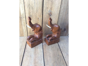 lot 21 image: Wooden Elephant Bookends Statues (2)