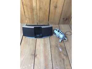 lot 77 image: Klipsch iGroove SXT Speaker Dock (with Power Adapter and AUX cable) Tested Working