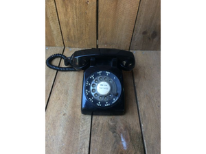 lot 86 image: Vintage Western Electric Bell System Black Rotary Phone Telephone Monophone