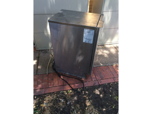 lot 96 image: Hoshizaki America Ice Maker Model AM-50BAE-AD Serial S01969F (Untested)