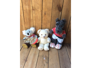 lot 65 image: 1985 Snuggle Bear Plush - Build A Bear Koala - Dog Track Plush