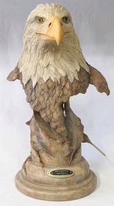 lot 104 image: Ascendent Eagle Statue by Stephen Herrero 13.25 Tall