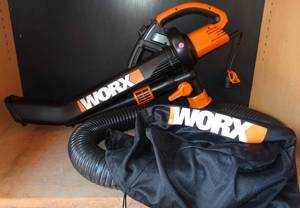 lot 1 image: WORX WG502 TriVac with Multi-Stage All Metal Mulching System