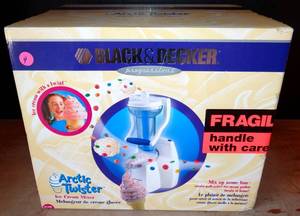 lot 4 image: Black & Decker Arctic Twister Kitchen Soft Serve Cone Ice Cream With A Twist $$