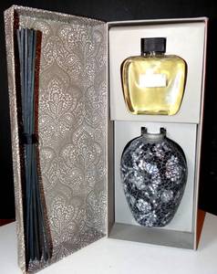 lot 100 image: Tahari Home Reed Diffuser with Storage Box - NEW