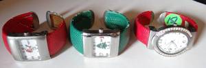 lot 151 image: LOT OF 3 - SNAP BRACELET WATCHES - FEMALE (NEED BATTERIES)