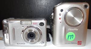 lot 177 image: FUJI FINEPIX A500 & F601Z DIGITAL CAMERAS