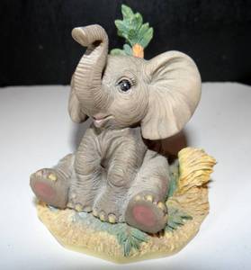 lot 261 image: 1995 HAMILTON COLLECTION - AFRICAN ELEPHANT (ADORABLE)