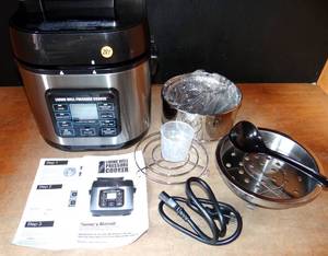 lot 281 image: LIKE NEW - Living Well Pressure Cooker EPC660 Deluxe wAccessories - WORKS $$