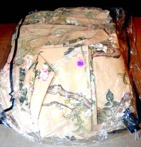 lot 292 image: VINTAGE ASIAN THEME SHEET SET