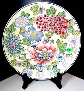 lot 298 image: LOVELY FLORAL DECORATOR PLATE WITH STAND - MADE IN CHINA 10