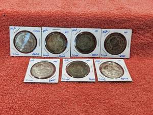 lot 144 image: Vintage Mexican Silver Dollars-Pesos - 7-1962 coins