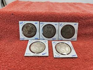 lot 112 image: Vintage Mexican Silver Dollars-Pesos - 5-1963 coins