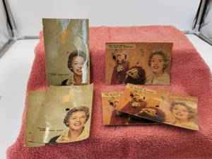 lot 18 image: Selection of 1957 Kukla, Fran & Ollie Record Premiums Burr Tillstrom Curtis Candy advertising