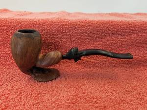 lot 102 image: Vintage Estate tobacco smoking pipe -