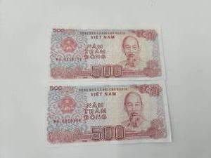 lot 158 image: Collectible currencymoney from Vietnam