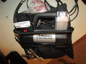 lot 116 image: Husky 12 volt inflator