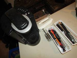 lot 125 image: Kureig 1 cup coffee maker B&D hand mixer and more