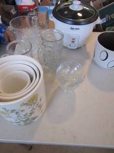 lot 142 image: set 4 yellow rose cannisters, yogurt cups, dip bowls, aromatic rice cooker and more