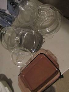 lot 190 image: Casserole dish, glass lids, glass bowls, 3 sizes pie plates