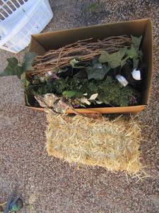lot 259 image: 2 fall wreaths and 2 decor bales of hay