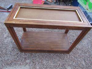 lot 284 image: TV table 2 tier 28x36x16