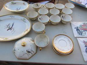 lot 31 image: Theodore Havilland LIMOGES EDEN China- 12 serving platter, salad dish, 10 cups, 3 sugar bowls & 8 Royal Doulton BELMONT Saucers