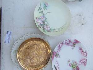 lot 55 image: Various decorative flower plates (Bavarian, Stouffer, Bavaria)