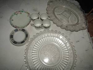 lot 64 image: 4 royal crown Athenia tea cups and plates,2 glass serving platters, 1 Bavarian dessert plate