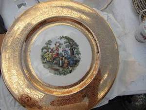 lot 72 image: DECORATIVE   PLATES  N  Warranted 22 karat gold   10  QTY 10