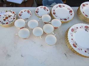 lot 81 image: Royal Crown Derby English bone china set- 8 dessert plates, 8 cups, 9 soup bowls 7 saucers, 7 dinner plates, 3 tea plates