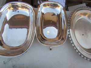 lot 83 image: Silver plated lot- 2 serving dishes, bread plate electroplate on nickel #C194, 2 ash trays