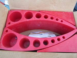 lot 89 image: Set of 2  Red Anderson Camper levels
