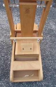 lot 1 image: Thomas Creations WEAVERERS PICKER  24 X 23