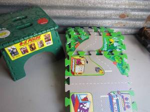 lot 111 image: E-Z fold step stool holds up to 300 lbs. and kids play mat