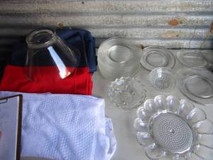 lot 122 image: 8 CLEAR DESSERT PLATES   QTY 12, 7 glass saucers with assorted designs  11  clear bubble egg plate, large glass salad bowl, solid table cloths redwhiteblue