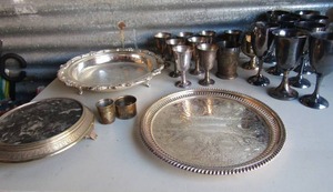 lot 12 image: Silver plated lot- Salad bowl, 8 goblets, 8 mini goblets, serving platter, marble top 3 leg stand