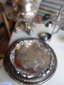 lot 157 image: Silver plated lot- fondue warmer and assorted platters