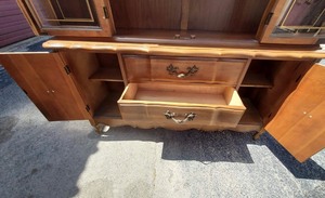 lot 175 image: Vintage hutch 2 shelves 2 cabinets with shelf and 3 drawers75x59x15