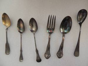 lot 215 image: Baby spoons and forks Holmes & Edwards, Demitasse spoons x 2, Baby spoon Rogers A.A., JellyJam spoon J.F. Dumble