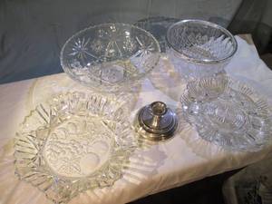 lot 6 image: Misc. Glasswares